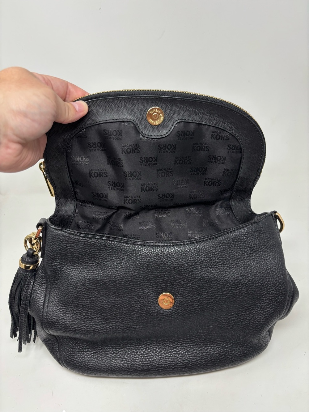 Michael Kors Black Pebbled Leather Bedford Tassel Purse Handbag - Picture 8 of 13